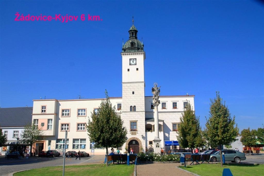 Cyklo ubytování a vinný sklep Žádovice Esterno foto