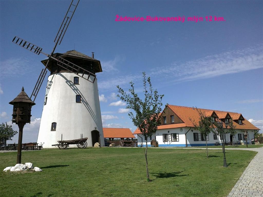 Cyklo ubytování a vinný sklep Žádovice Esterno foto