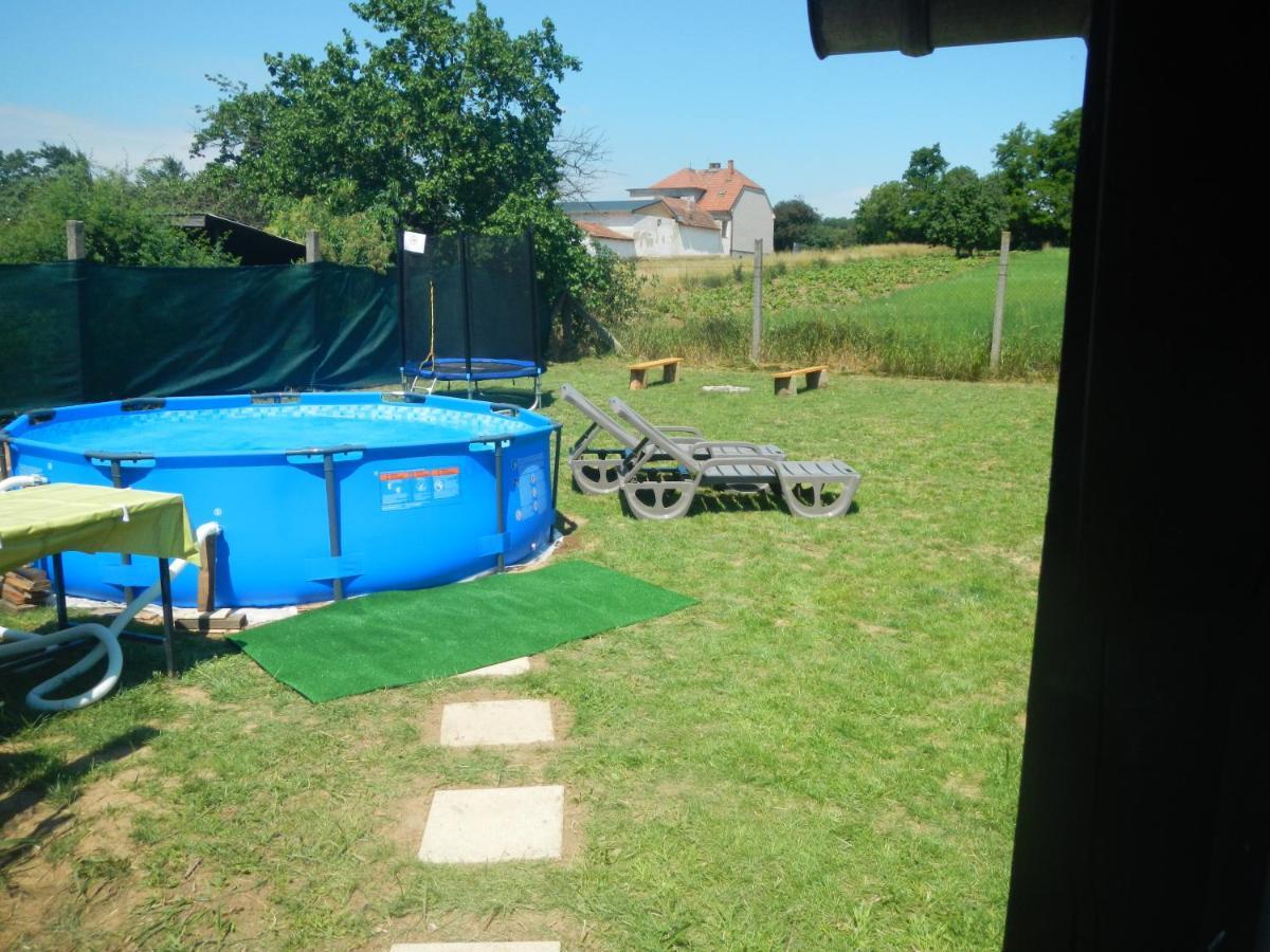 Cyklo ubytování a vinný sklep Žádovice Esterno foto