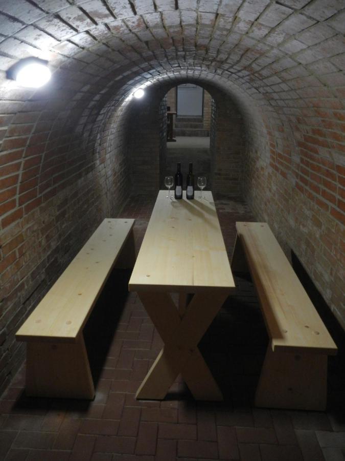 Cyklo ubytování a vinný sklep Žádovice Esterno foto